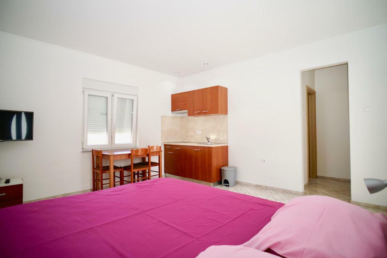 Apartments Teo Trogir Exterior foto