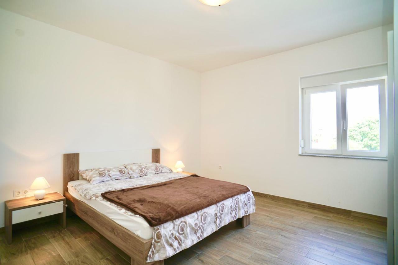 Apartments Teo Trogir Exterior foto